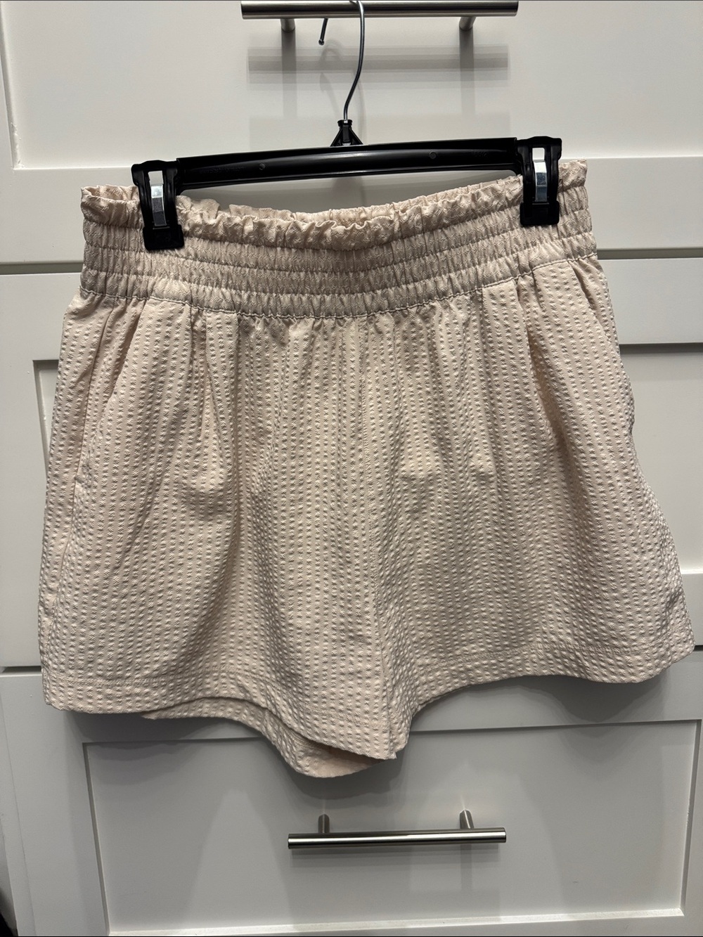 Women’s Vuori Cream Villa Textured High-Waist Pull-On Shorts Size M